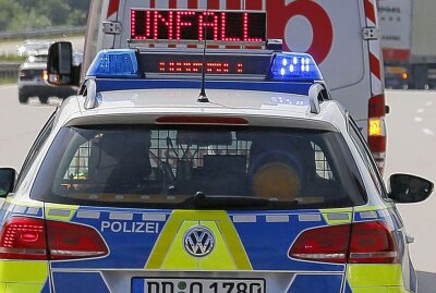 PKW überschlägt sich: Gefährlicher Verkehrsunfall in Döbeln - Symbolbild. Foto: Harry Härtel/ Härtelpress