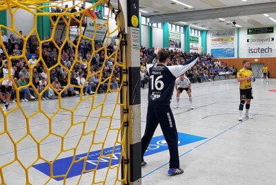Plauen-Oberlosa verpflichtet den Kapitän vom EHV Aue! - Impressionen vom Handballspiel zwischen dem SV 04 Oberlosa und Concordia Delitzsch. Foto: Karsten Repert