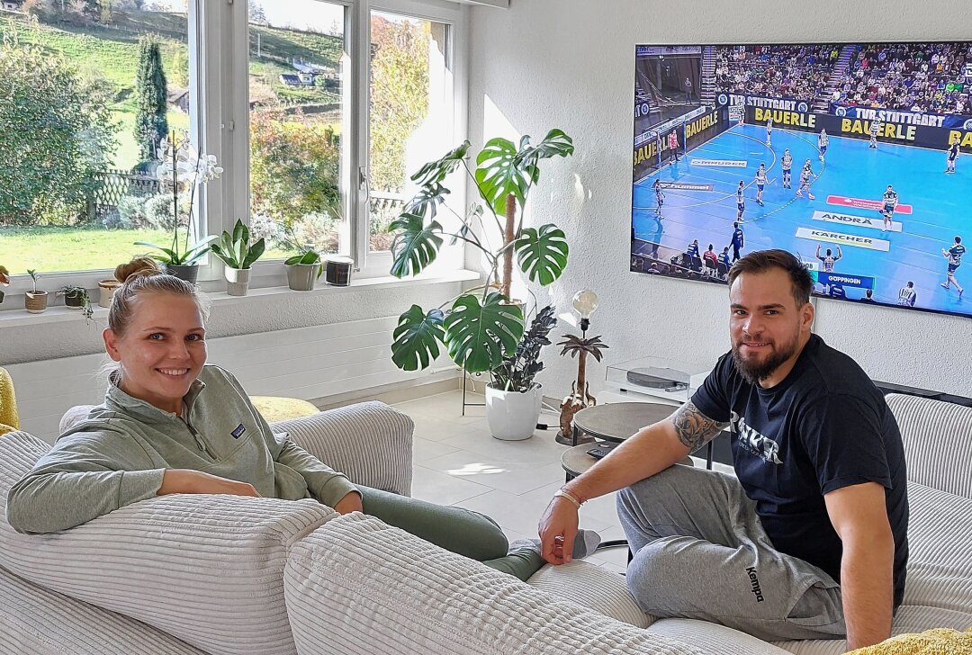 Plauener Handballer will mit Schweizer Klub in Europapokal! - Benjamin Meschke ist mit seiner Claudia in Thun angekommen. Impressionen vom Spieltag und dem neuen Zuhause gibt es hier in der Bildergalerie. Foto: Karsten Repert