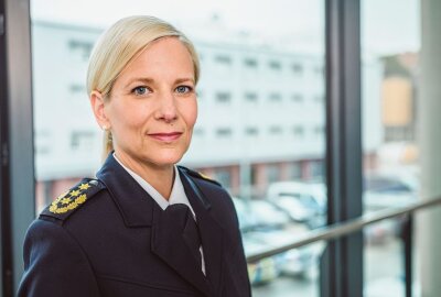 Polizeipräsidentin beerbt LKA-Chef - Die neue LKA-Chefin Sonja Penzel.Foto: Polizei Sachsen/Philipp Thomas
