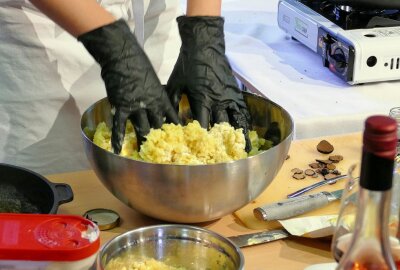 Premiere des Gelenauer Backsbackwettbewerbs weckt Appetit auf mehr - Für den Backs werden gekochte Kartoffeln verwendet. Foto: Andreas Bauer
