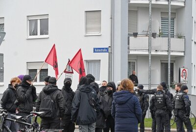 Protest und Gegenprotest in Leipzig: Kommt Zeltstadt für Geflüchtete wirklich? - Kommt die Zeltstadt wirklich nach Leipzig? Foto: Anke Brod