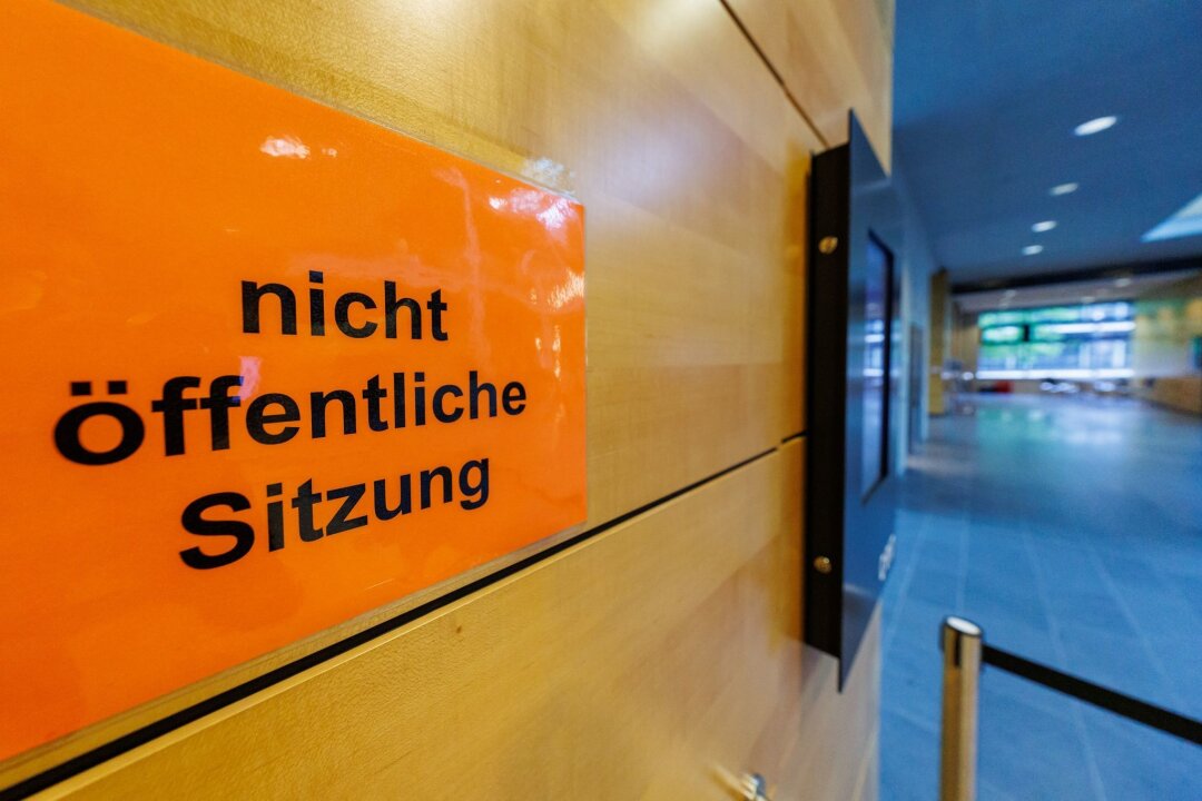 Prozess: 14-Jähriger soll Gleichaltrigen getötet haben - Der Prozess in Würzburg findet unter Ausschluss der Öffentlichkeit statt.