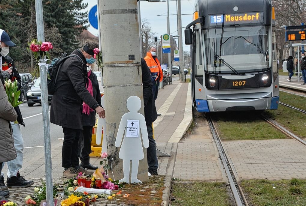 Prozessauftakt gegen Smartfahrer nach tödlichem Verkehrsunfall in Leipzig - Bilder der Mahnwache einige Tage nach dem Unfall: Anke Brod/Archiv