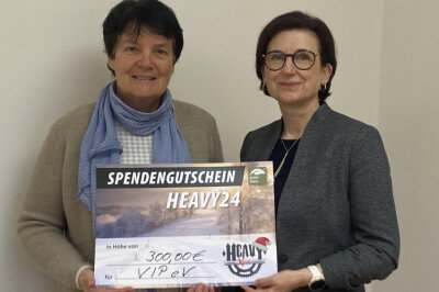 Angelika Fischer und Katrin Müller von VIP e.V.  Ihr Verein fördert Offenheit und Toleranz gegenüber seelisch erkrankten Menschen. 