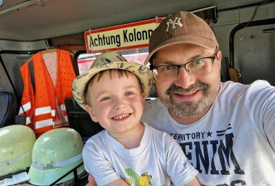 "Ralf braucht Dich - Jetzt erst recht!" - Frank mit seinem Sohn Konstantin.  Foto: Patricia Mars/DKMS