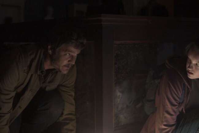 Dieses "The Last of Us"-Bild zeigt Joel (Pedro Pascal) und Ellie (Bella Ramsey) erstmals von vorne.