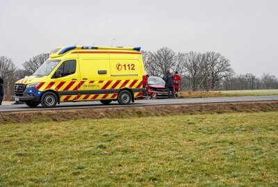 Rettungshubschraubereinsatz nach Unfall in Weißenberg - Auf der S111 kam es am Freitag zu einem schweren Verkehrsunfall. Foto: LausitzNews.de/Ricardo Herzog