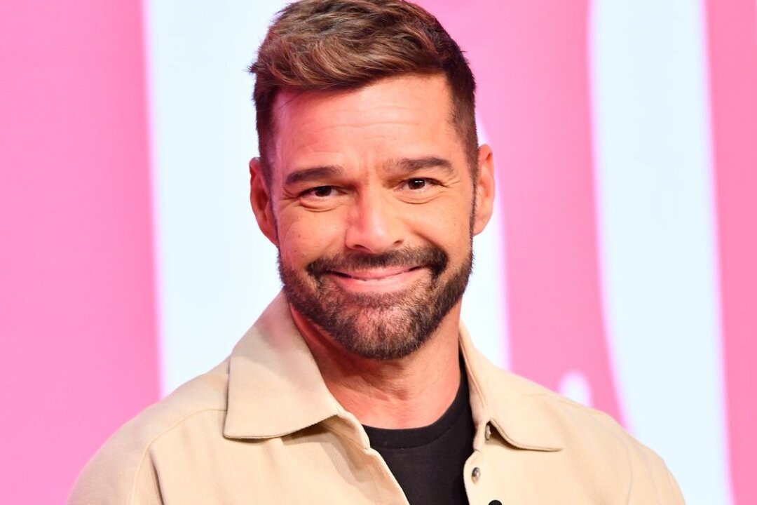 Ricky Martin spricht offen über die Erziehung seiner Kinder: "Damit muss man sehr vorsichtig sein" - Bei der Erziehung seiner Kinder legt Ricky Martin Wert auf Authentizität: "Das Wichtigste für mich ist, dass sie keine Maske tragen, nur um Teil einer Gruppe zu sein."