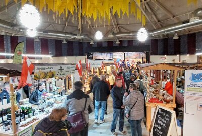 Riesiger Andrang: 28. Europäischer Bauernmarkt in Plauen eröffnet - Dies sind die ersten Bilder vom 28. Europäischen Bauernmarkt in Plauen. Fotos: Karsten Repert