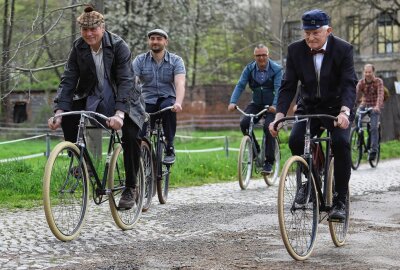 Rollendes Fahrradmuseum ist am 28. April unterwegs - Die "Stempelbremsen-Ausfahrt" in Falkenau findet am Freitag, dem 28. April, statt. Foto: Thomas Fritzsch/PhotoERZ