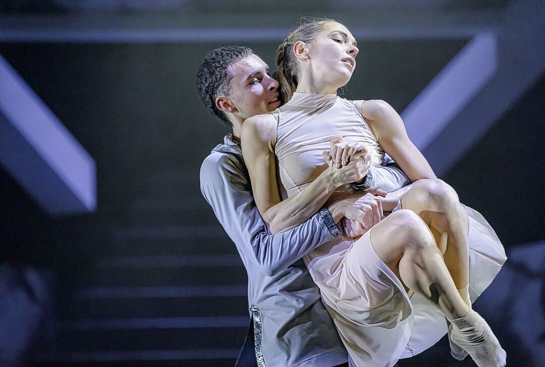 Romeo und Julia tanzen im Gewandhaus - Das Ballett "Romeo und Julia" feiert am 9. März Premiere in Zwickau. Foto: André Leischner