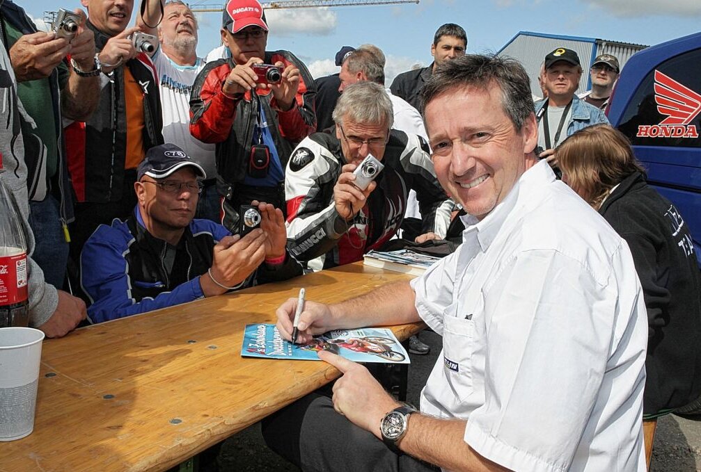 Sachsenring: Freddie Spencer feiert 60. Geburtstag - Freddie Spencer als Stargast beim Zschorlauer Dreieckrennen 2011. Foto: Thorsten Horn