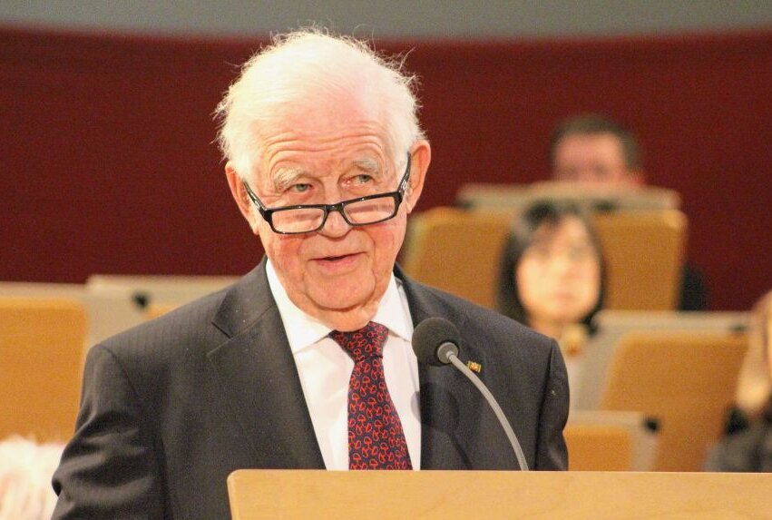Sachsens ehemaliger Ministerpräsident Kurt Biedenkopf ist verstorben. Foto: Wieland Josch/Archiv