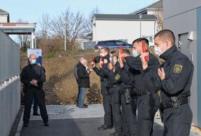 Sachsens modernste Raumschießanlage geht an den Start - Polizeischüler bei einer Übung. Foto: Ralf Wendland