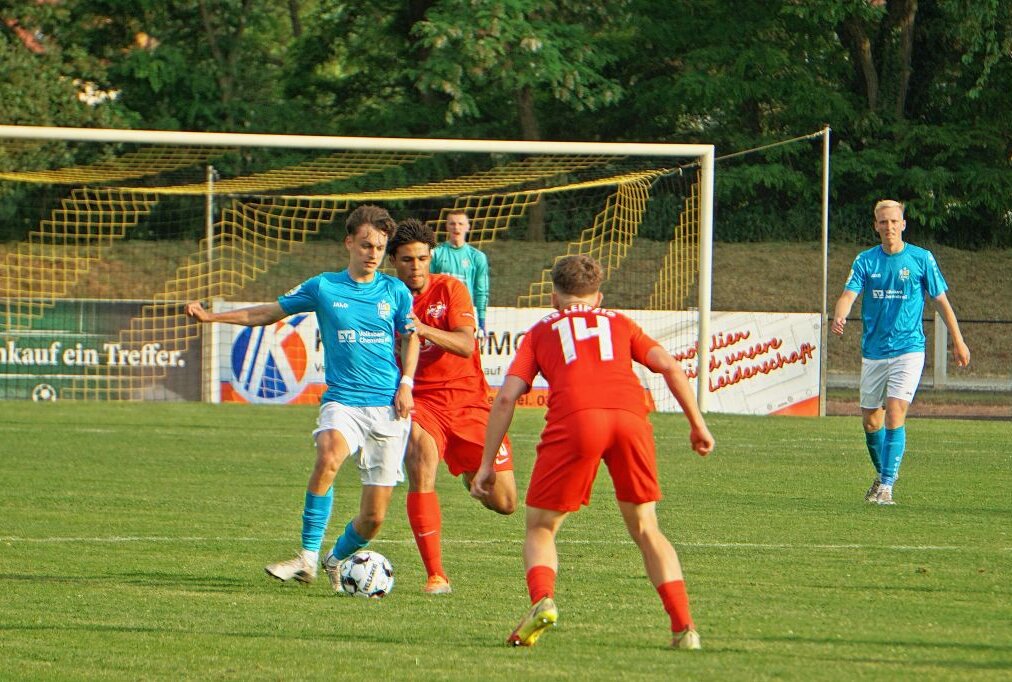 Die U17 des Chemnitzer FC musste sich im Landespokalfinale RasenBallsport Leipzig mit 2:5 geschlagen geben. Foto: Marcus Hengst