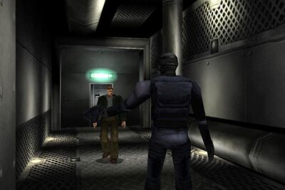 Schaurigschöne Erinnerungen: Durch die Jahre mit "Resident Evil" - "Resident Evil: Survivor" erschien 2000 in Japan - als sogenannter LightGun-Shooter. Darin ballerte man sich als abgestürzter Helikopterpilot durch ein Umbrella-Forschungsgelände.