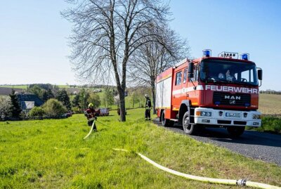 Scheunenbrand in Hartha: 71-Jährige verletzt - Am Sonntag kam es in Hartha zu einem Scheunenbrand. Foto: LausitzNews.de