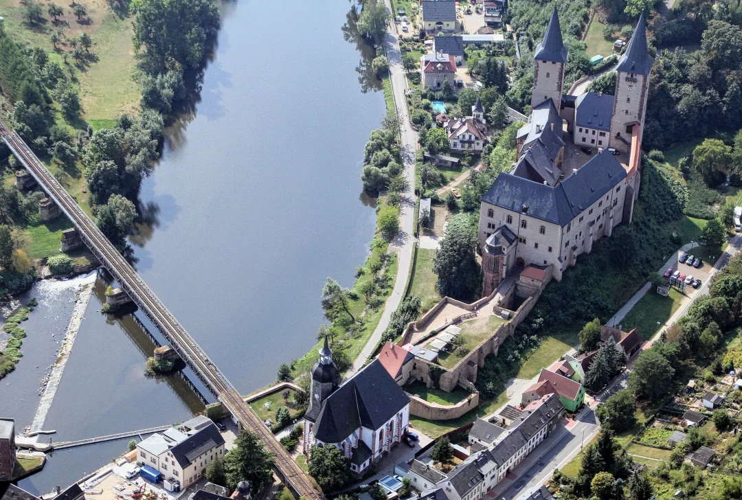 Schloss Rochlitz ist für junge Besucher gerüstet - Schloss Rochlitz aus der Vogelperspektive. Foto: Andrea Funke/Archiv 