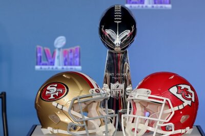 Schmiso zum Super Bowl: "Nichts ist so groß und shiny wie die NFL" - Die San Francisco 49ers und die Kansas City Chiefs treffen im gigantischen US-Sport-Spektakel in Nevada aufeinander. Für Kansas City wäre es der dritte Super-Bowl-Triumph in vier Jahren.