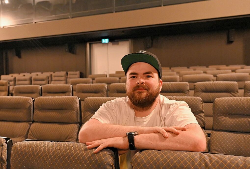 Schneeberger Kino geht wieder an den Start - Theaterleiter Michael Günther freut sich, dass es endlich losgehen kann. Foto: Ralf Wendland