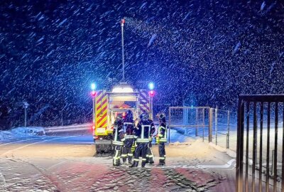 Schneeglätte in Grünhain-Beierfeld: Auto kommt von Straße ab - Ein Auto kam von der Straße ab. Foto: Daniel Unger