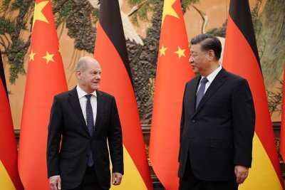 Scholz mit Wirtschaftsdelegation nach China aufgebrochen - Während seiner China-Reise wird Olaf Scholz auch politische Gespräche mit Xi Jinping führen.