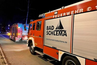 Schornsteinbrand in Schneeberg: Schneller Einsatz der Feuerwehren - Die Feuerwehr konnte den Schornsteinbrand löschen. Foto: Daniel Unger