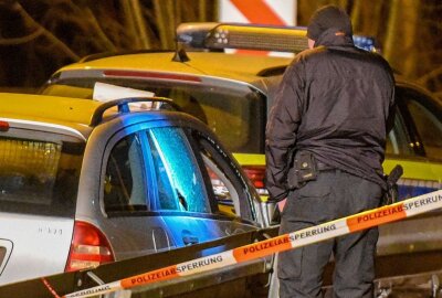 Schüsse in Connewitz: Mercedes-Fahrer flüchtet vor Polizei - Ein Mercedes-Fahrer flüchtete vor der Polizei, worauf es zu Schüssen kam. Foto: Erik-Holm Langhof