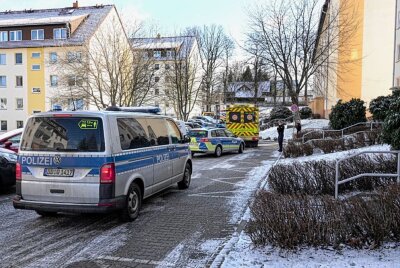 Schussverletzungen: Polizei muss sich mit Waffe gegen Angreifer wehren - Polizeieinsatz in Chemnitz. (Foto: Harry Härtel)