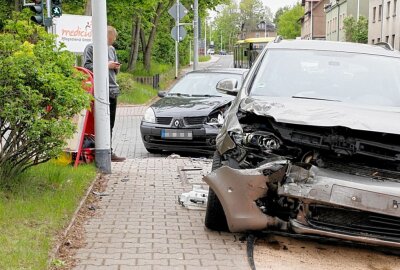 Schwangere und Kind bei Unfall in Chemnitz verletzt - Am Mittwoch ereignete sich ein Unfall in Chemnitz-Borna. Foto: ChemPic