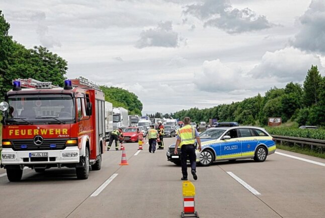 Auf der A4 bei Chemnitz kam es zu einem schweren Verkehrsunfall. Foto: Harry Härtel