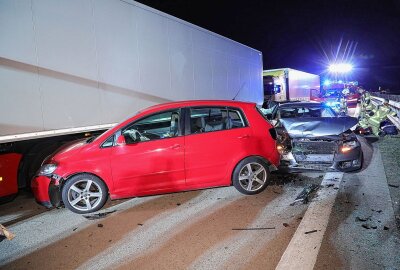 Am Donnerstagabend kam es gegen 20 Uhr auf der A4 zu einem schweren Verkehrsunfall. Foto: Roland Halkasch
