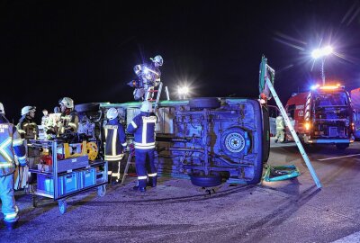 Schwerer Unfall auf der A4: Mehrere Personen  schwer verletzt - Auf der A4 ereignete sich ein schwerer Unfall mit mehreren Verletzten. Foto: Roland Halkasch