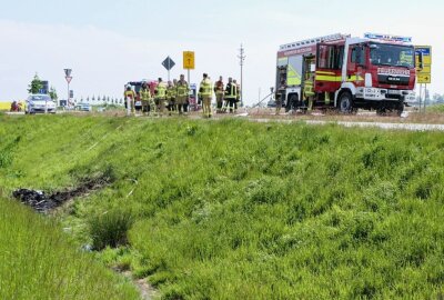 Schwerer Unfall auf S38: Ersthelfer retten Motorradfahrer vermutlich das Leben - Auf der S38 kam es zu eine Unfall. Foto: Sören Müller