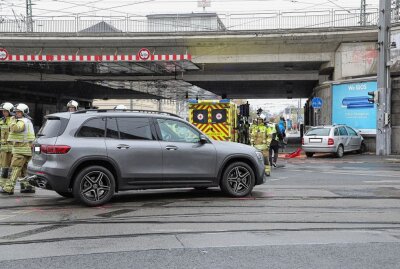 Schwerer Verkehrsunfall in der Dresdner Neustadt - In Dresden kam es zu einem schweren Verkehrsunfall. Foto: Roland Halkasch