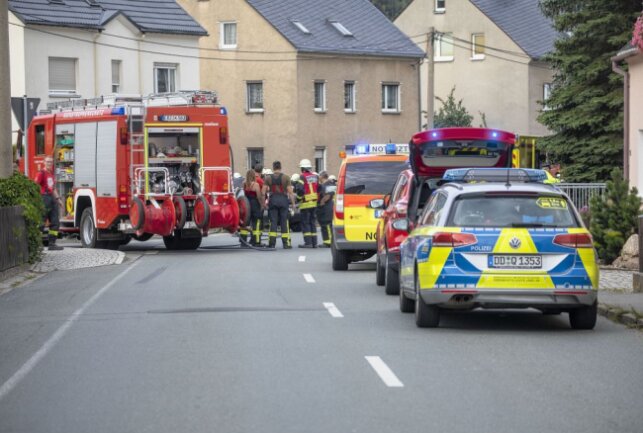 IAm Sonntagnachmittag gab es gegen 17.00 Uhr auf der Annaberger Straße in Herold einen schweren Verkehrsunfall. Foto: Bernd März/B&S