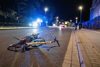 Schwerer Verkehrsunfall: Radfahrerin wird lebensgefährlich verletzt - Bei einem Verkehrsunfall in Leipzig wurde eine Radfahrerin lebensgefährlich verletzt. Foto: Archeopix