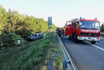 Schwerverletzter nach Unfall auf A13 - Rettungshubschrauber im Einsatz - Am Montag kam es auf der A13 zu einem Verkehrsunfall. Foto: Roland Halkasch