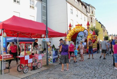Seht zu, wie Limbo feiert: Buntes Programm in Limbach-Oberfrohna - Viele Händler bringen sich beim Fest mit eigenen Angeboten ein. Foto: A.Büchner