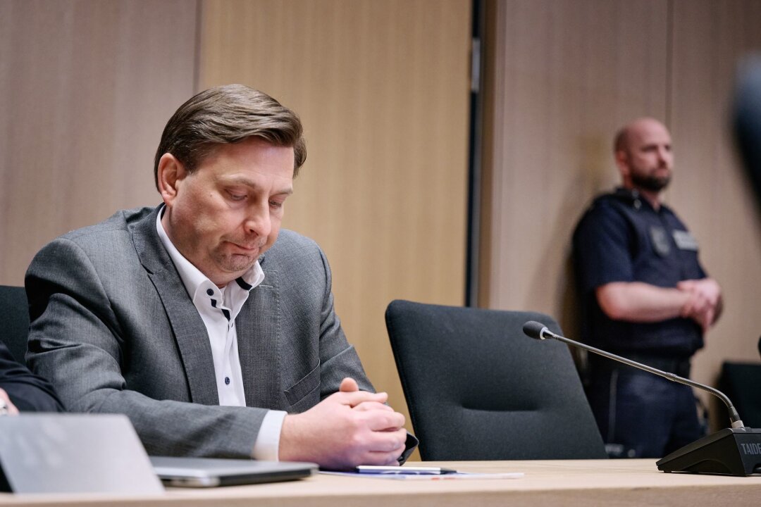 Sexueller Missbrauch: Haftstrafe für Ex-Vize-Bürgermeister - Der Ex-Vize-Bürgermeister von Lünen, Daniel Wolski, wurde von dem Bochumer Landgericht zu einer Haftstrafe verurteilt.