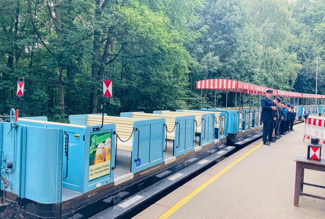 Signal auf Grün für großes Familienfest - Die Parkeisenbahn lockt auch dieses Jahr viele Besucher in den Küchwald. Foto: Steffi Hofmann