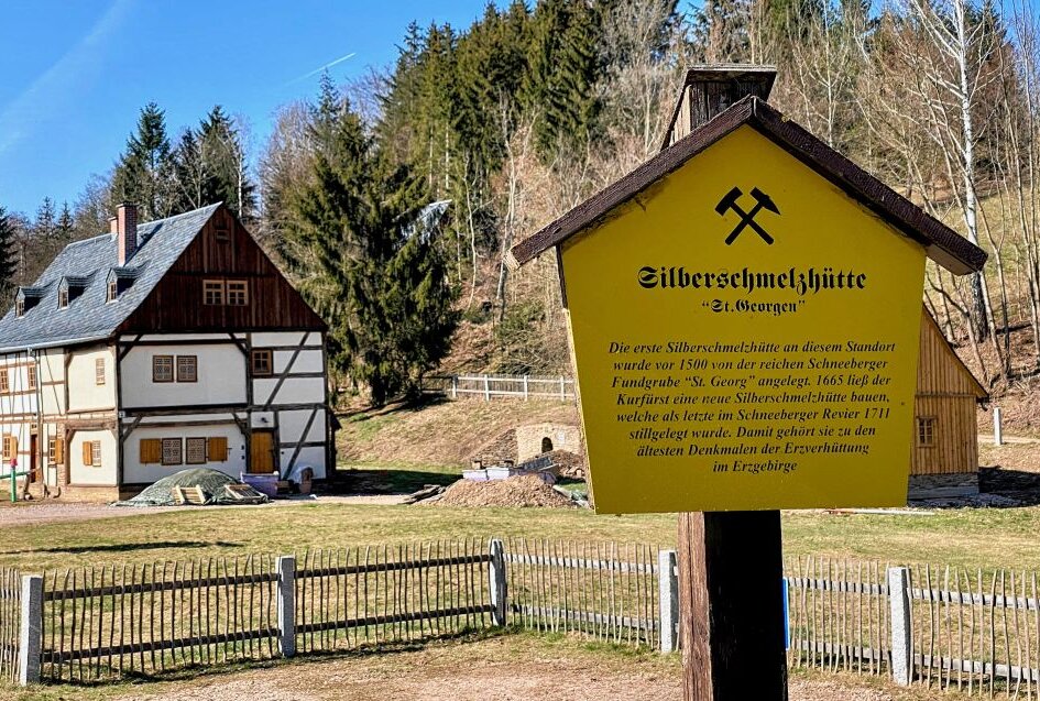 Die Silberschmelzhütte St. Georgen in Schneeberg gehört zum Unesco-Weltkulturerbe. Foto: Ralf Wendland