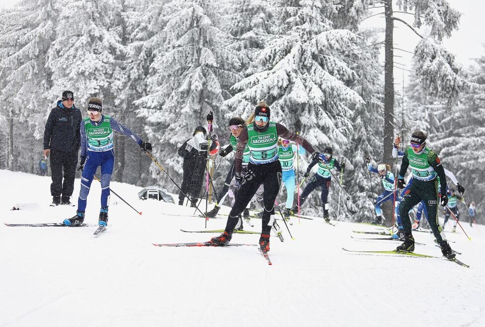 Skilanglauf-DM: Wettergott hat pünktlich Schnee geschickt - Impressionen vom ersten Tag der Skilanglauf-DM. Foto: Thomas Fritzsch/PhotoERZ