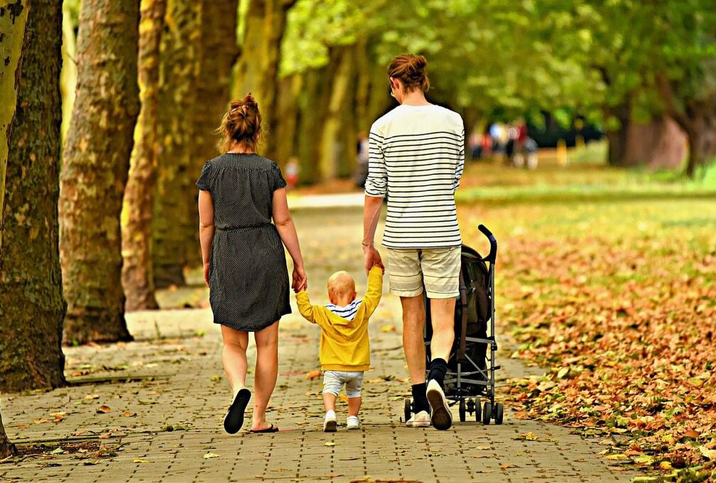 So können Chemnitzer Familienpaten oder Pflegeeltern werden - Familienpaten oder Pflegeeltern unterstützen hilfsbedürftige Menschen im Alltag. Foto: pixabay