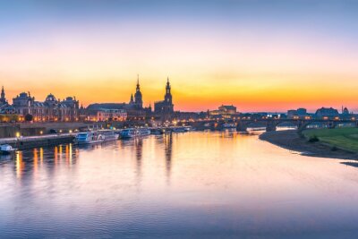 So schön ist Sachsen: Top 20 Ausflugsziele und Sehenswürdigkeiten - Dresden ist die Landeshauptstadt von Sachsen und liegt direkt an der Elbe.