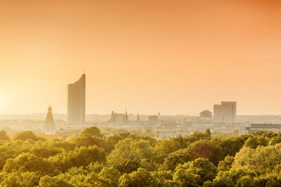 So schön ist Sachsen: Top 20 Ausflugsziele und Sehenswürdigkeiten - Leipzig im Nordwesten von Sachsen ist die größte Stadt im Bundesland Sachsen und mit dem Beinamen "Neu-Berlin" Fokus für viele junge Leute und Subkulturen.