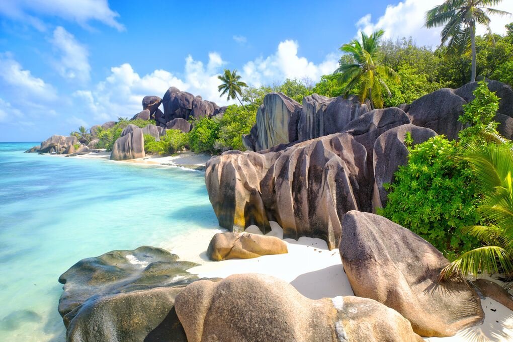 So sehen die zehn schönsten Strände der Welt aus - Charakteristisch für den Anse Source d'Argent beach auf den Seychellen sind die von Wasser und Wind abgewaschenen Felsen. 