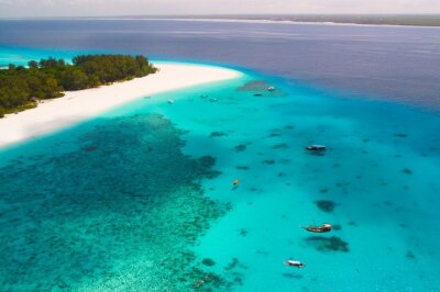 So sehen die zehn schönsten Strände der Welt aus - Das Mnemba Atoll in Tansania bietet eine bunte Unterwasserflora und -fauna und lädt zum Schnorcheln ein. 