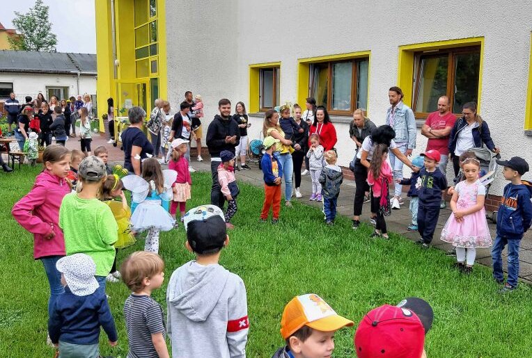 Sommerfest in der Zuger Kita "Löwenzahn" - Im Freiberger Ortsteil Zug fand das Sommerfest im Kindergarten "Löwenzahn" statt. Foto: Renate Fischer